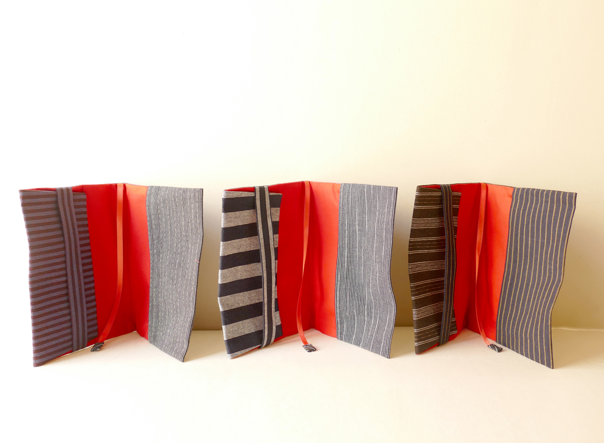 ブックカバー(文庫本サイズ)2